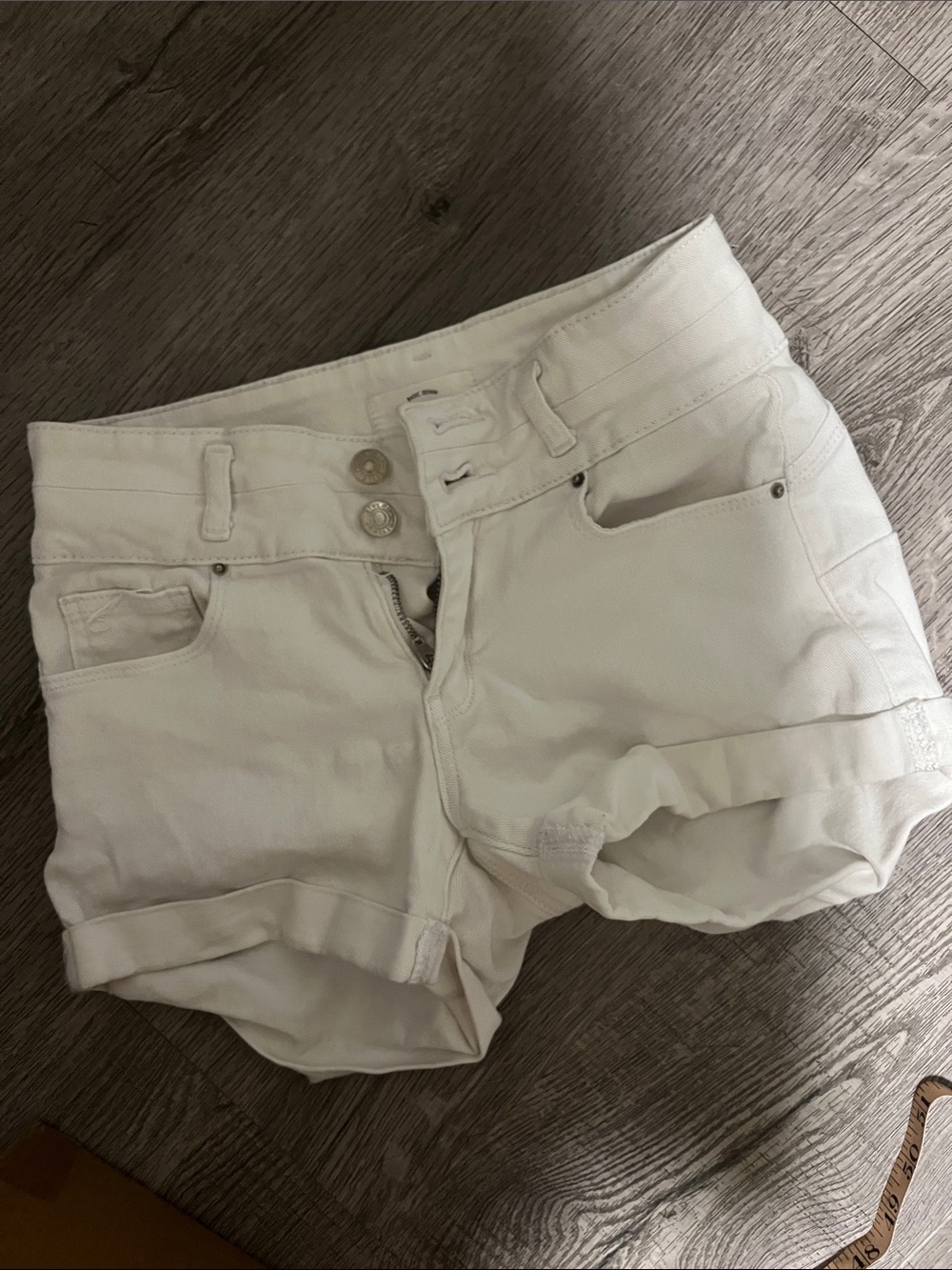 Women's White Rolled-Hem Denim Shorts